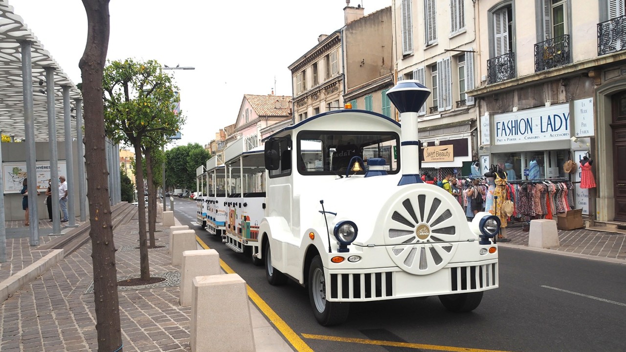 Location petit train touristique Paris - 17 ans d'expérience.